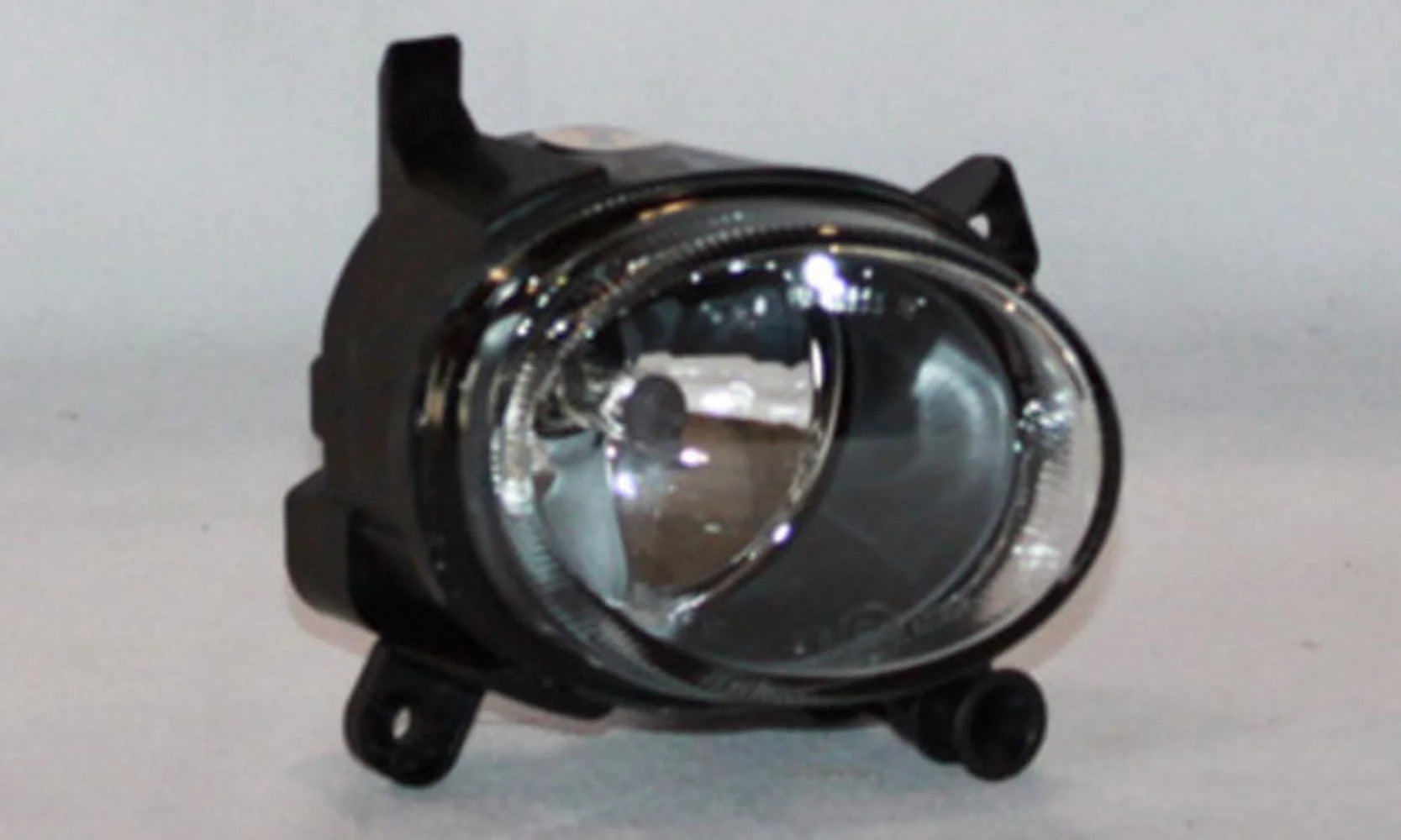 TYC Fog Light Bumper Lamp for 09-12 Volkswagen CC Right Passenger Fits 2015 Audi S6